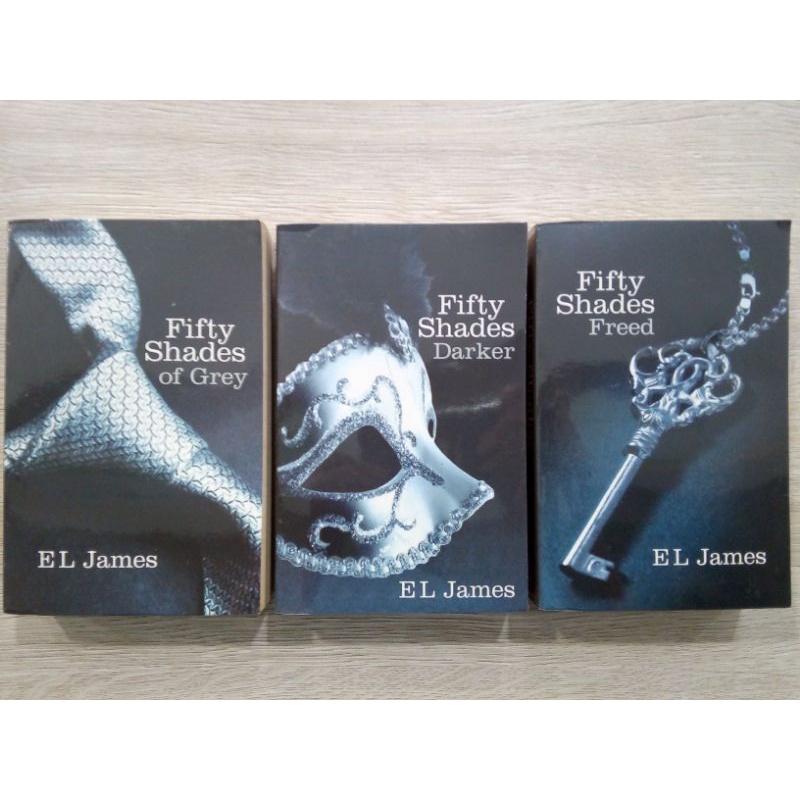 หนังสือ​ภาษาอังกฤษ​ Fifty​ Shades​ of Grey /  Fifty​ Shades​ Darker / Fifty​ Shades​ Freed