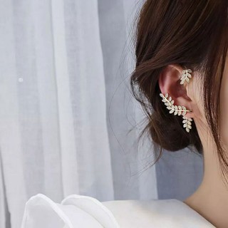 ต่างหูไม้เลื้อย • Vine Leaf Ear Cuff