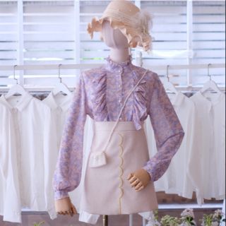 เสื้อเชิ้ตม่วง