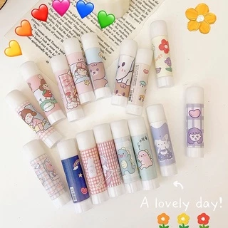 (P-110) กาวแท่ง 9 กรัม glue stick คุณภาพดี ลายน่ารัก เกาหลี การ์ตูน กาวPVA กาวแท่งพกพา พกพาสะดวก อุปกรณ์เครื่องเขียน
