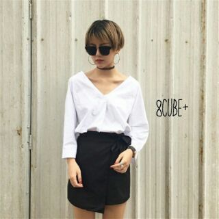 white chic look v-neck shirt