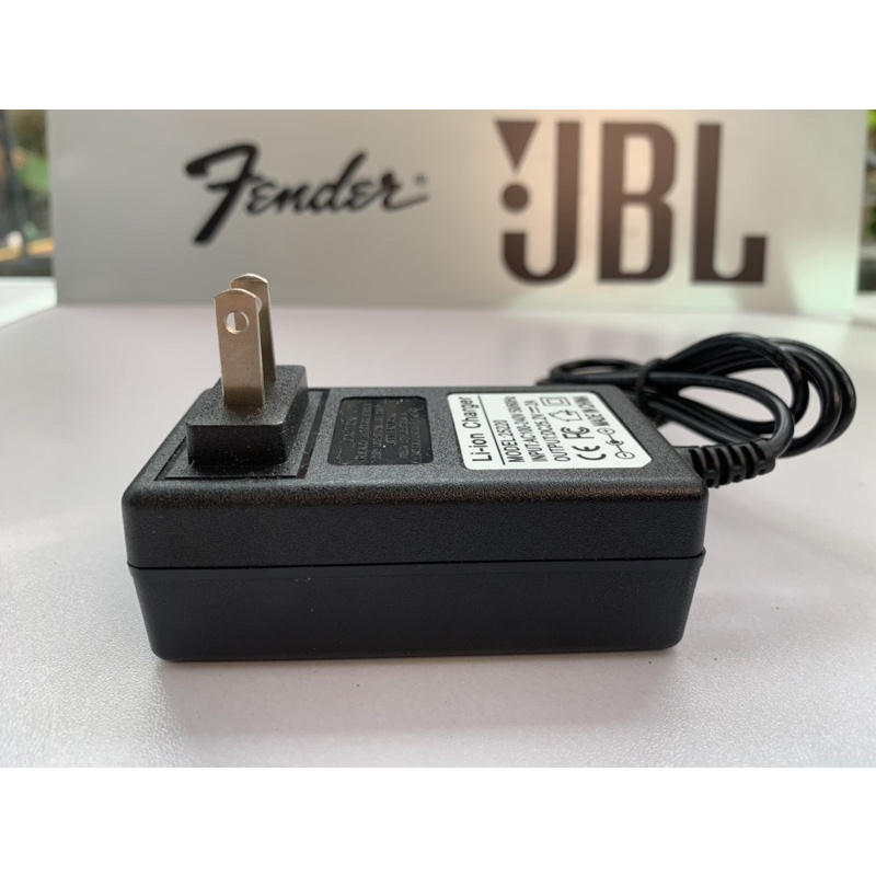 สายชาร์จสำหรับ ลำโพงบลูทูธ Diy  25.2 v  2a  มีระบบตัดไฟ เมื่อแบตเตอรี่เต็ม  ช่วยยืดอายุการใช้งานแบตเตอรี่
