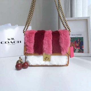 COACH HUTTON SHOULDER BAG 23