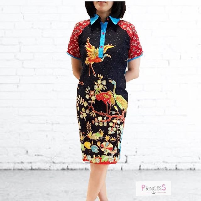 BTK-10 ชุดเดรสผ้าบาติกขบ