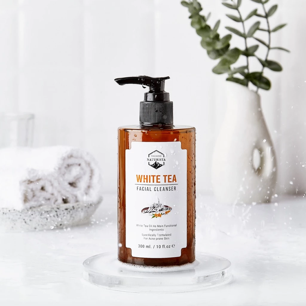Naturista เจลล้างหน้าชาขาว ช่วยลดเลือนริ้วรอย และจุดด่างดำ White Tea Facial Cleanser 300ml thumbnail 3