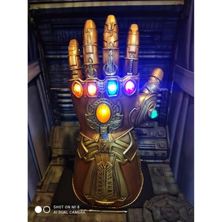 [ส่งฟรี] โมเดล Avengers Thanos Gauntlet ถุงมือธานอสใส่ได้ งาน HCMY สูง 46 CM วัสดุโลหะ สามารถสวมใส่ได้ เปิดไฟได้