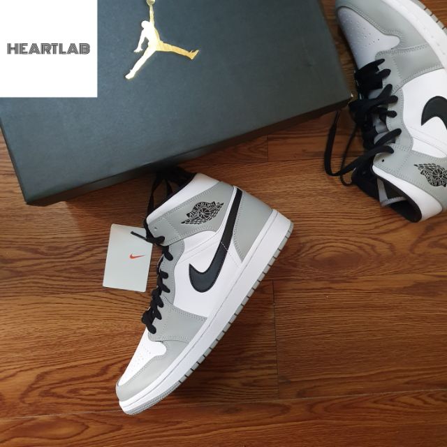 Nike Air Jordan 1 Mid ''Light Smoke Grey'' 