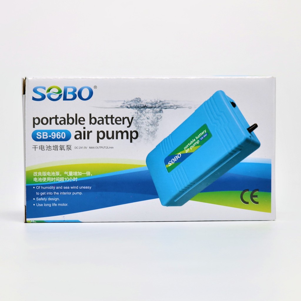 ปั๊มลมใส่ถ่าน SOBO SB-980 (ปั๊มลมใส่ถ่าน ใช้กรณีไฟดับ ขนย้ายปลา พร้อมสายยางและหัวทราย)