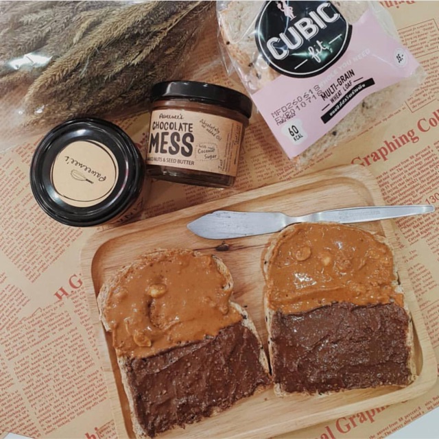 เนยถั่ว Chocolate Mess เนยถั่วรวมรสชอคโกแลต ชนิดเนื้อละเอียด 120g.