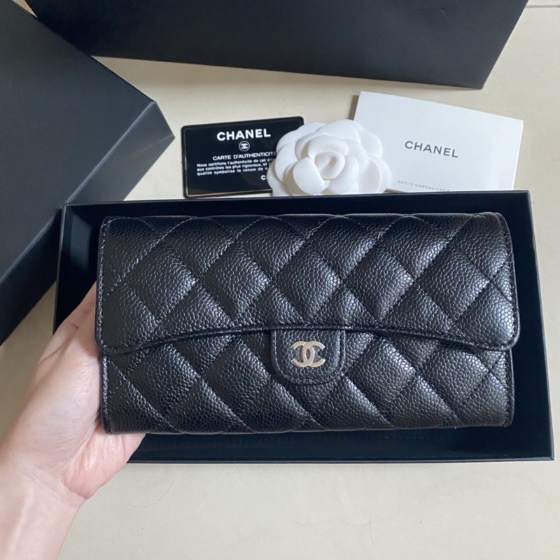 New! Chanel Sarah wallet microchip