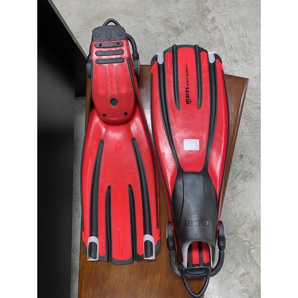 Mares Avantti Quattro Fins ReD