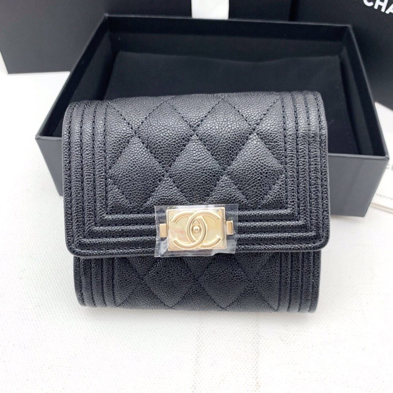 Chanel Boy Tri-fold wallet Authentic  แท้ 💯% ของใหม่