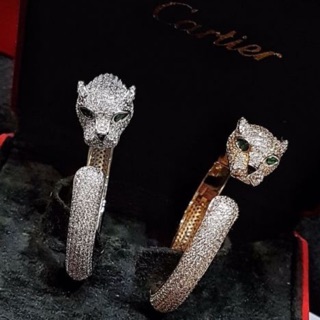 Cartier กำไลหัวเสือเพชรรอบทั้งวง