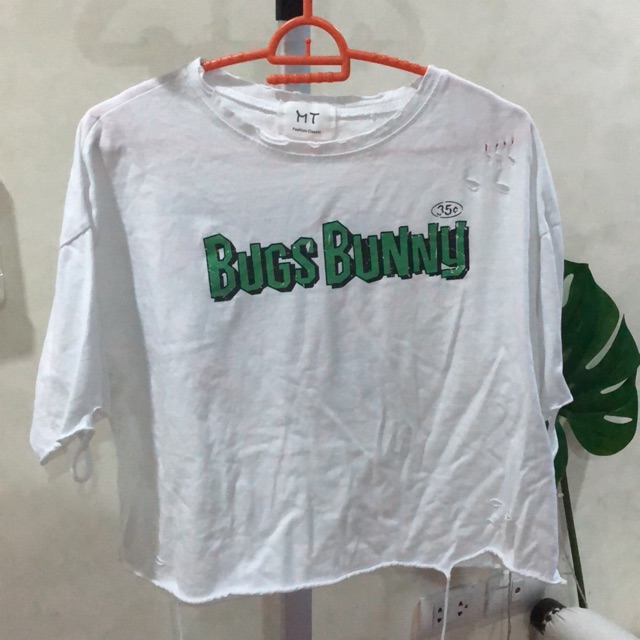 เสื้อยืดมือสองสภาพดี cintage เลื่อนดูนะคะมีหลายตัว