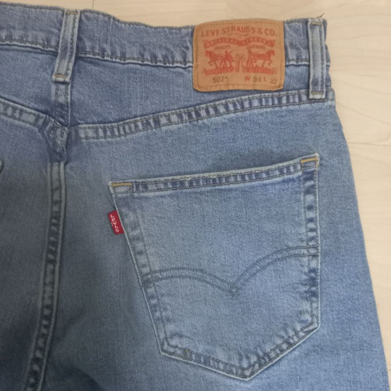 Levi’s รุ่น502 W34 L32 (deadstock โรงงาน levi's ไม่ผ่านการใช้งาน รับประกันไม่เเท้คืนเงิน)