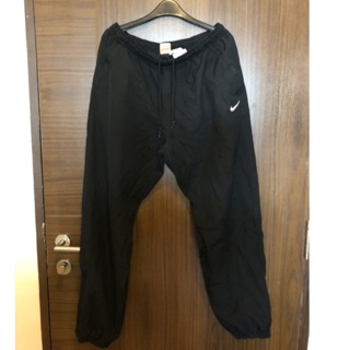 กางเกงnike ไซร้XL ก่อนยืดเอว34” ยืดได้ถึง 40” ยาว40” 550 ส่งฟรี