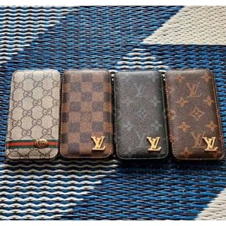 เคสlv&amp;gucciflipCoverแม่เหล็กดูดแน่นๆอะไหล่ทองและรมดำหนัง i11 i11promax i12 i12pro i13 i13pro i14 i14pro i14promax