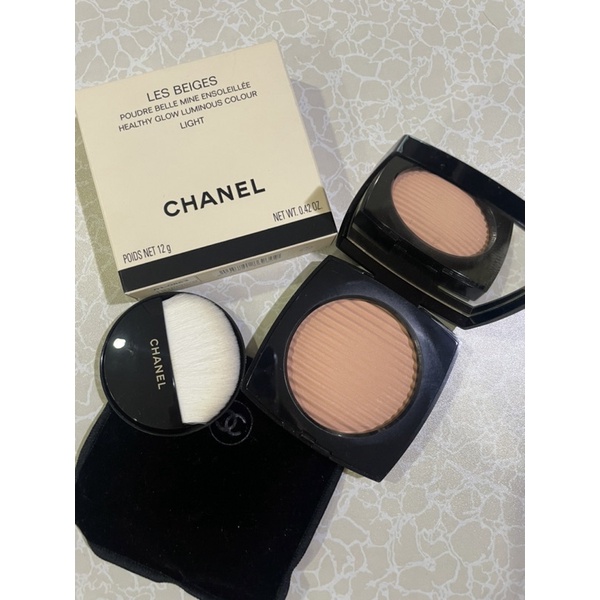 แป้ง Chanel Les beiges healthy glow สี light