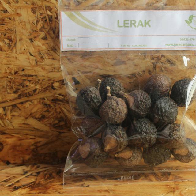 ผลไม้ออร์แกนิก lerak keLerak werak klerek reak / soapberry