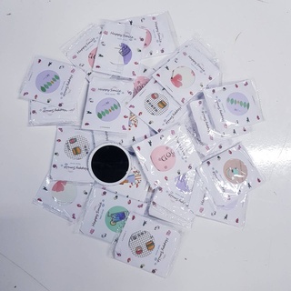 Yoko Happy Smile Hand Mirror : โยโกะ แฮปปี้ สมาย กระจก คละลาย ทรงกลม กระจกพกพา x 1 ชิ้น beautybakery