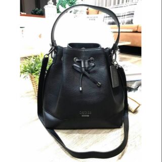 GUESS DRAWSTRING BUCKET BAG WITH STRAP