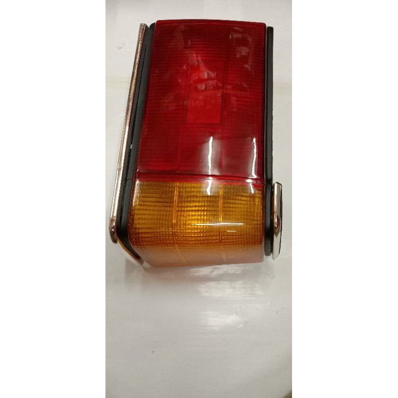 MITSUBISHI A172 1980" RIGHT TAIL LAMP (MSLO2A-4036A-RNND)-1 PC