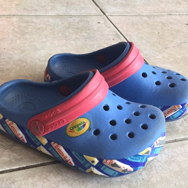 รองเท้าเด็ก crocs ของแท้ มือ2 ไซส์ 6-7 ขาย 200฿