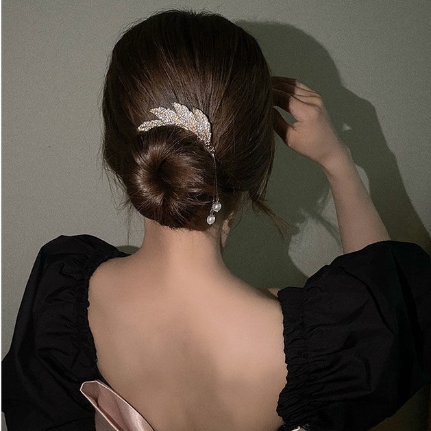 พร้อมส่งจากไทย ปิ่นปักผม ปิ่นผมปีกนกประดับมุกเพชร แวววาวระยับระยับ สวยหรู  กิ๊บติดผม กิ๊บผม กิ๊บออกงาน