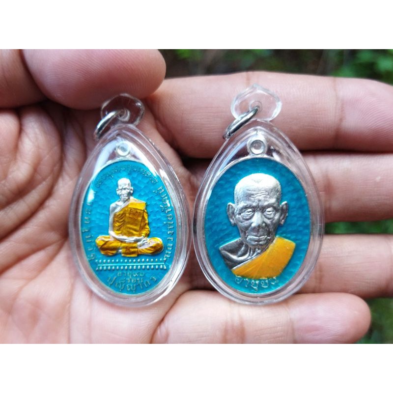 เหรียญพิมพ์2482 และพิมพ์อายุยืน ปี61 หลวงพ่อพัฒน์ วัดห้วยด้วน ยกคู่2เหรียญ