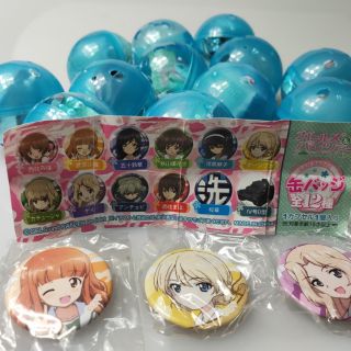 งานกาชาปอง Girls und Panzer CanBadge(ขนาด3cm.)เลือกลายได้