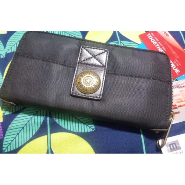 กระเป๋าสตางค์ kipling