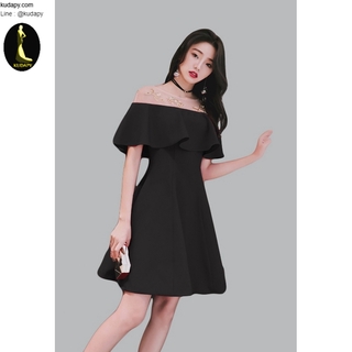 mini dress ทรงกระโปรงบานระบายอกซีทรูช่วงบนปักลายใบไม้ทอง (ดำ)