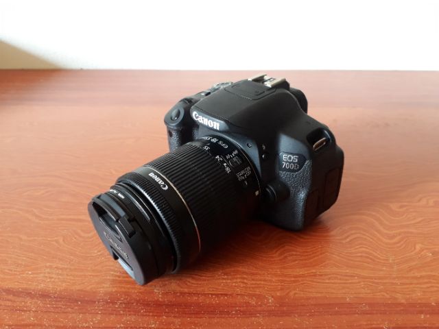 กล้องถ่ายรูป Canon Eos 700D เลนส์ Kit 18-55Mm Is Stm มือสอง สภาพดี -  Kampanarttss - Thaipick