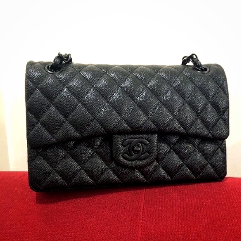 กระเป๋าหนังแท้ พร้อมส่ง Chanel Classic 10” อะไหล่ดำ งานรับประกัน