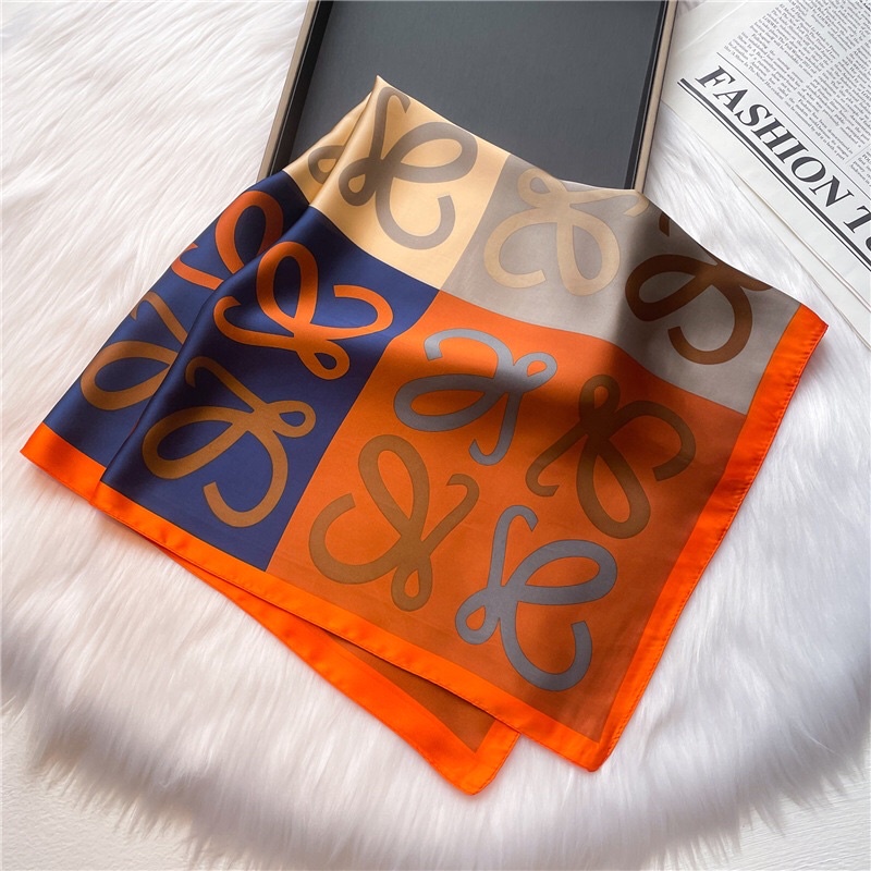 (พร้อมส่ง) Loew* ผ้าพันคอ ผ้าพันหูกระเป๋า ผ้าลายสวย