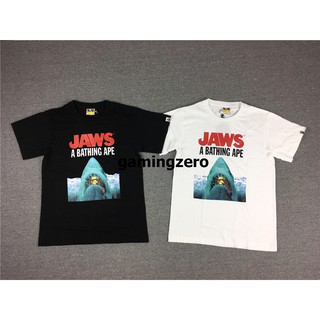 เสื้อยืดผ้าฝ้ายพิมพ์ลายขายดี [พรีออเดอร์] BAPE X JAWS TEE 01