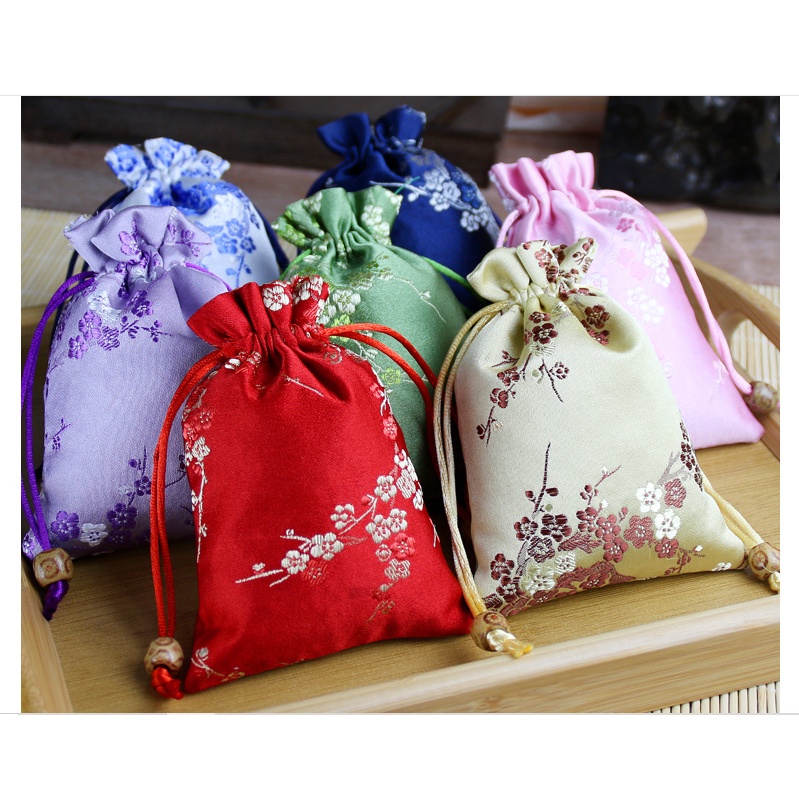 ถุงผ้าจีน กระเป๋าผ้าปัก ถุงหูรูด สไตล์จีน ร้านไทยพร้อมส่ง ผ้าไหมจีนงานสวยคุณภาพดี ส่งไวได้รับของเร็ว