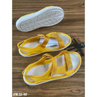 Crocs Swiftwater Expedition รองเท้ารัดส้นชายและหญิง
