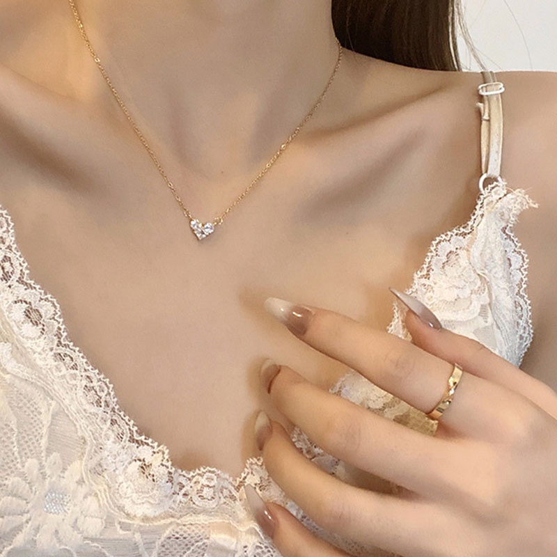 สร้อยคอสไตล์เกาหลี ห้อยจี้รูปหัวใจ (พร้อมส่ง)