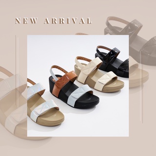 NUMBER8 WL109 : PIPO PLATFORM SANDALS