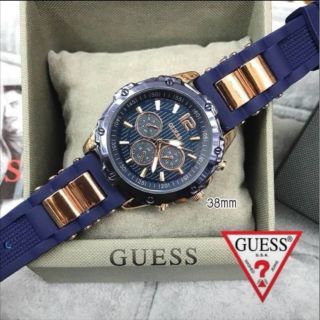 ลด 10% GUESS ฟรีค่าส่ง