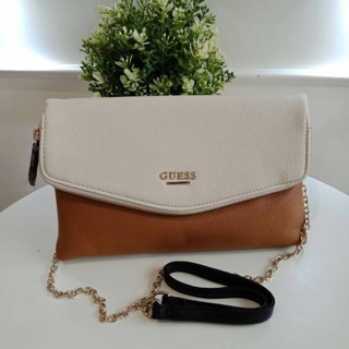 💋 Must Have Item!! จำนวนจำกัด! ห้ามพลาด กับกระเป๋าหนังทรงสวย Guess Clucth&amp;Crossbody bag🍭