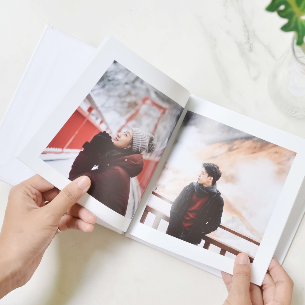 Photobook: โค้ดแลกซื้อ โฟโต้บุ๊คทำง่าย ปกแข็ง 6x6 นิ้ว ทำเองบนแอป, 20 หน้า (1 รูปต่อ 1 หน้า)