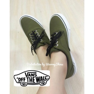 ผ้าใบทรง Vans  งานสวย พื้นนิ่ม ใส่สบายเท้า มี 3 สี  เขียวมิ้นสดใส สีสวยมากก สีขาว สีนี้อินเทรนด์ แนว