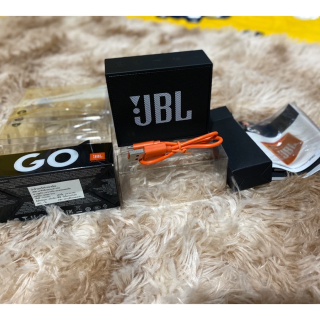 ลำโพงบลูทูธ JBL GO ของแท้ 💯% เสียงดีมาก มีคู่มือ สายชาร์จ พร้อมกล่อง