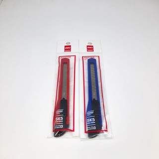 DELI คัตเตอร์ ด้ามพลาสติก คละสี