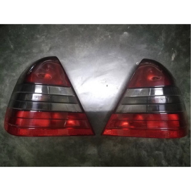 ไฟท้าย Benz w202 *แท้มือสอง*