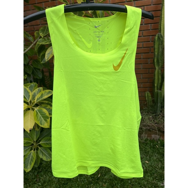 เสื้อวิ่งกล้าม เสื้อกล้าม Nike AeroSwift