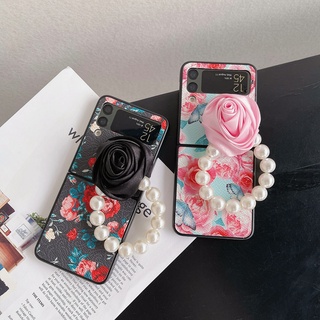 เคสโทรศัพท์มือถือนิ่ม ปิดด้านหลัง ลายดอกไม้ ดอกกุหลาบ 3D หรูหรา พร้อมสร้อยข้อมือ ประดับมุก สไตล์เกาหลีวินเทจ สําหรับ Samsung Galaxy Z Flip 3 5G Z Flip 4 zflip4