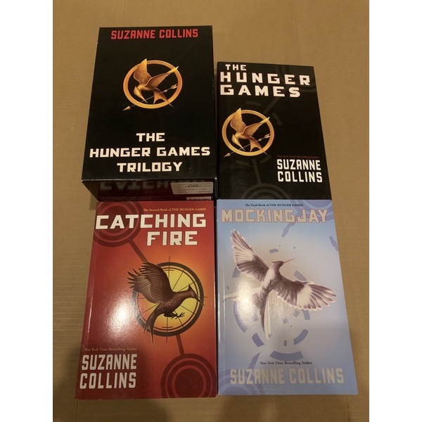 The Hunger Games เกมล่าชีวิต (asian edition) ฉบับภาษาอังกฤษ หนังสือมือสอง หนังสือนิยายมือสอง พร้อมกล่อง สภาพ 95%